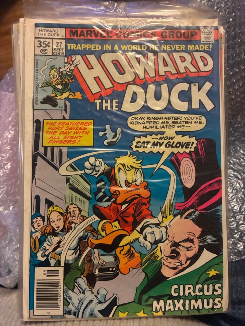 Marvel Comics Howard the Duck #27 Comic Book - Blue & Red Cover